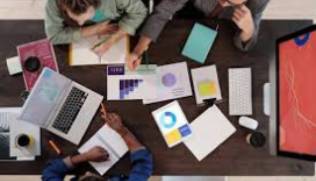 Financial Performance Reporting for a Leading Financial